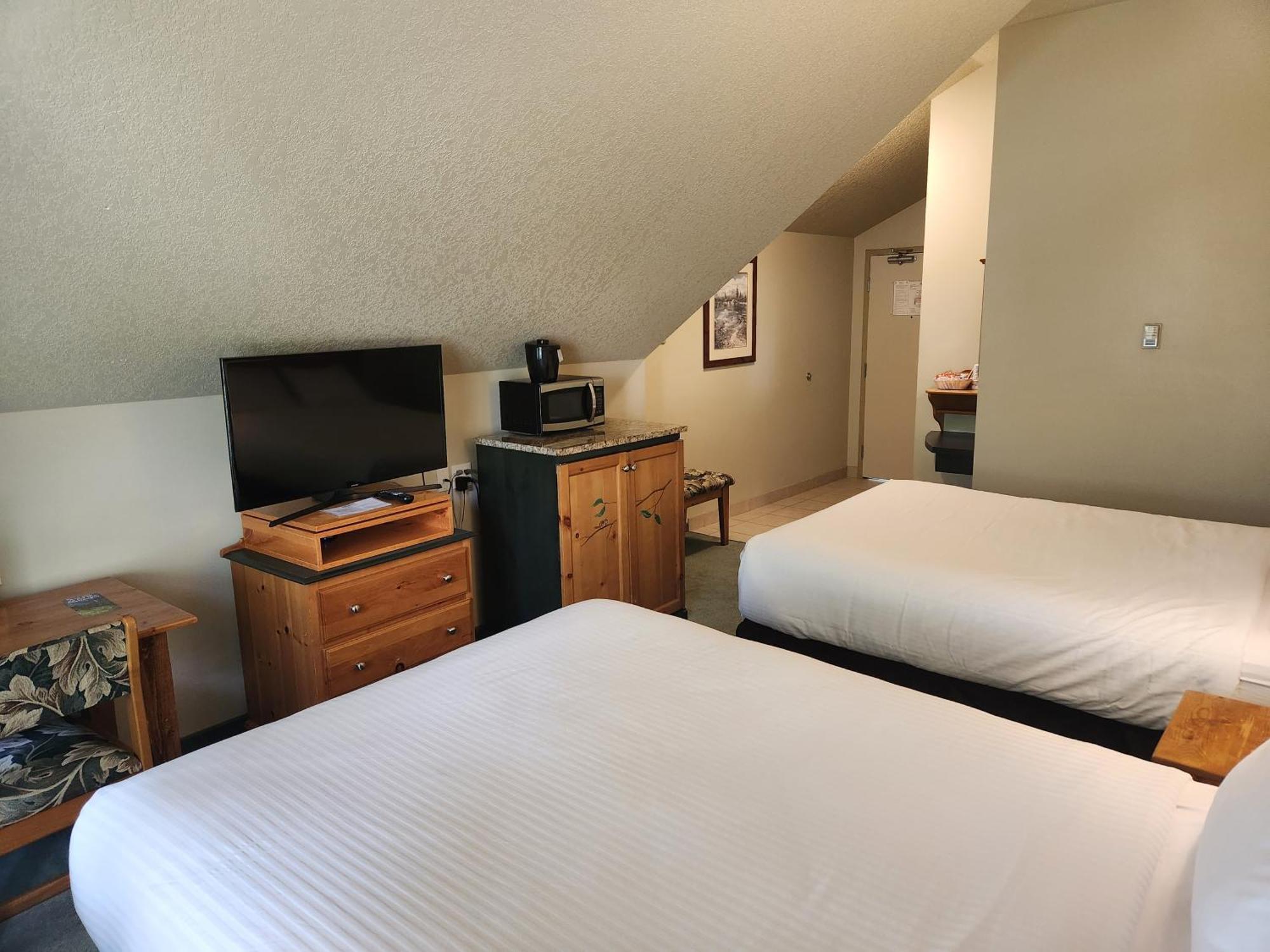 Waterton Lakes Lodge Resort Exterior foto