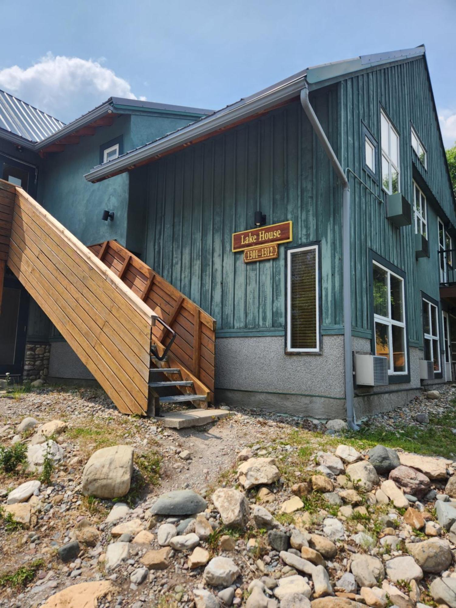 Waterton Lakes Lodge Resort Exterior foto
