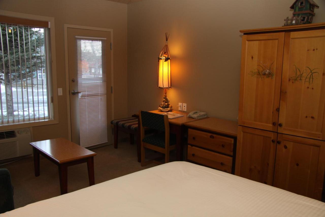 Waterton Lakes Lodge Resort Exterior foto