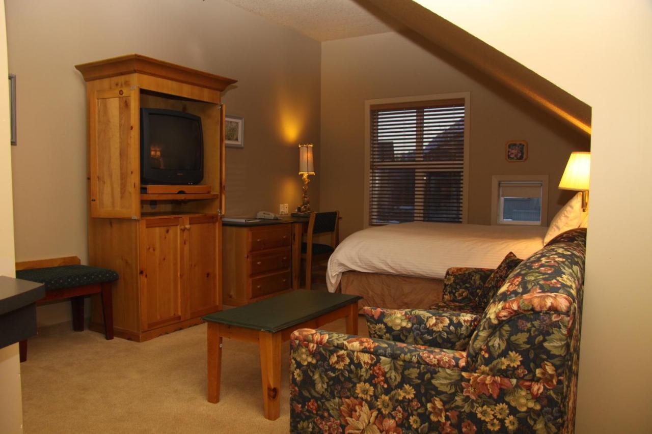 Waterton Lakes Lodge Resort Exterior foto